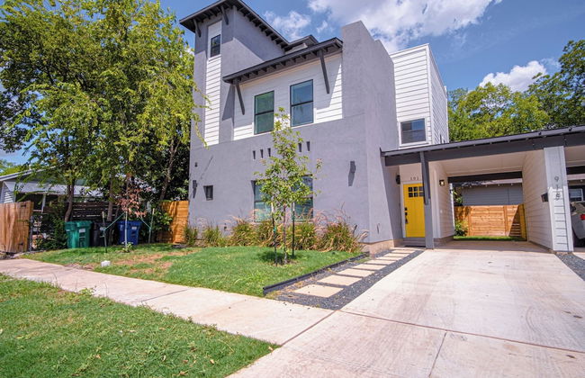 Gorgeous 3 BR 2 BA Near Amazing Downtown - Photo 1