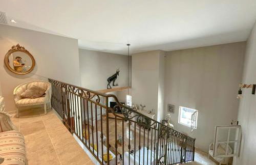 Modern Provençal Villa At The Forest's Edge - Foto 14