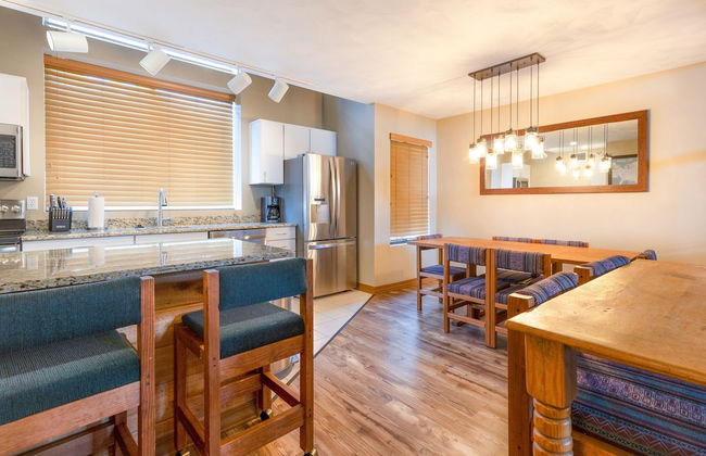 Seven Springs 2BR Loft Premium Condo, sleeps 11! by RedAwning - Foto 5