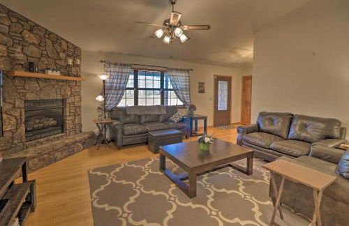 Secluded Marble Falls Family Home with Mtn Views! - Foto 3