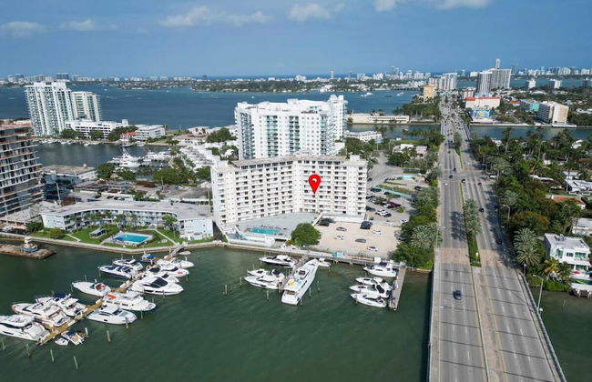 Bayshore Bliss- Cozy Space Pool Views - Foto 30
