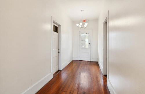 Montgomery Apartments on Magazine Street - Foto 17