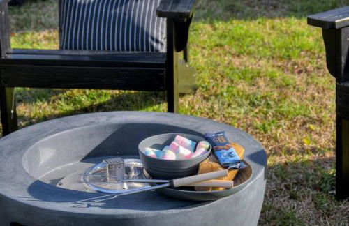 5min drive to AN Golf Club l Pet-Friendly l Big Backyard, BBQ & Fun Activities - Foto 42