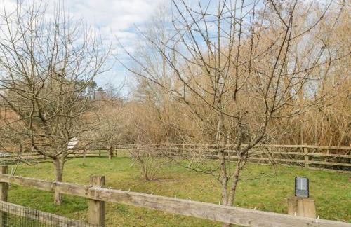 Bell tent 4 - Photo 12