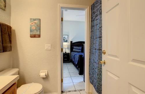 Charming & Cozy Getaway! Lazy River! - Foto 13