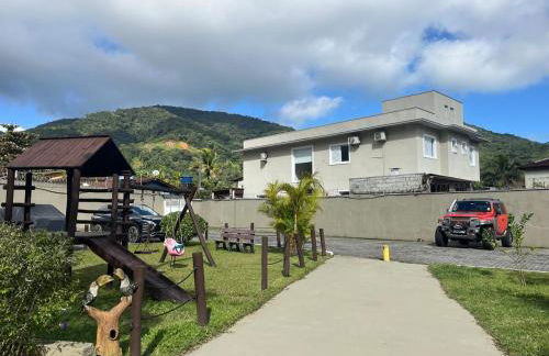 Condomínio familiar - 1 KM da praia Boiçucanga - Foto 8