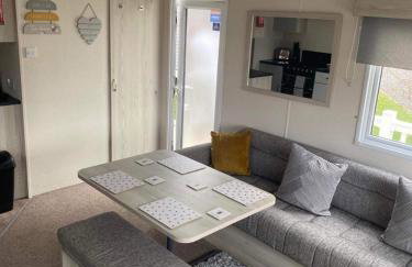 Haggerston Castle 6 Berth Caravan - Lakefield 115 - Foto 5