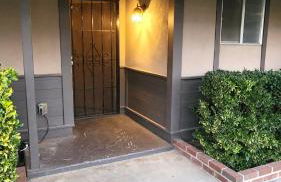 Centrally Located, 4x Queen, 300 MBPS Internet with Backyard! - Foto 23