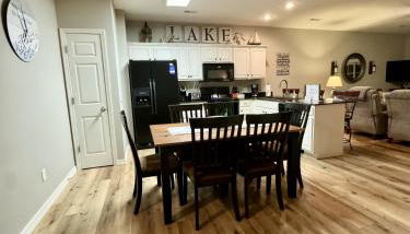 Walk-in level Condo B-6 Near Lake - Foto 2