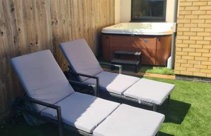 The Snuggery-Hot Tub-Free Parking-Accessible - Foto 2