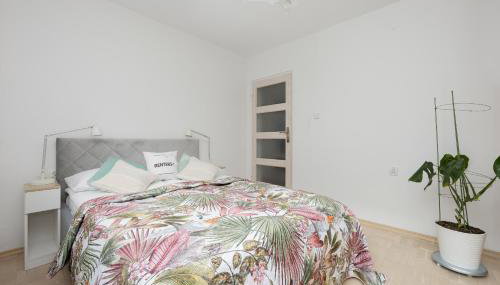 Okopowa Rodzinny Apartament z Balkonem Warszawa by Noclegi Renters - Foto 2