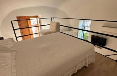 Gradevole studio in corte - Foto 10