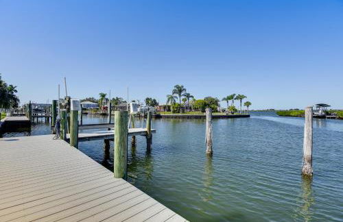 Waterfront Palmetto Home with Private Pool and Dock! - Foto 32
