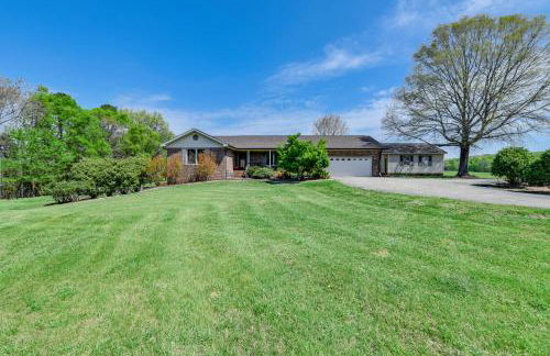 Spacious Mount Pleasant Home with Grill and Yard! - Foto 1