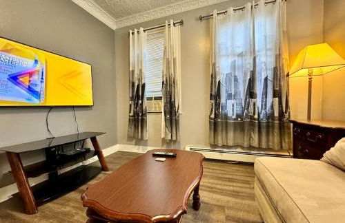 Cozy 1 BR, walk to subway, Free WiFi & Parking - Foto 2