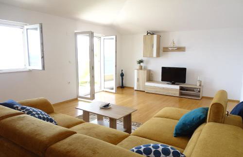 6-pax Apartment ON THE BEACH - TOP Floor, Great sea view, Parking ensured - Photo 14