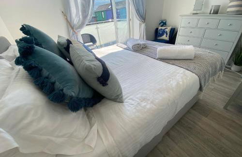 Sea views and stunning sunsets! Fantastic location - Foto 50