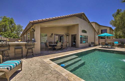 Chic Maricopa Getaway with Outdoor Oasis and Pool - Foto 31
