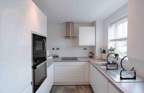 Stylish 2-Bedroom Home, Guests 5, Fast Wi-Fi, Near NEC & BHX - Foto 6