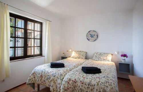 Beautiful house with garden & views in Mijas - Photo 8