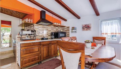 Amazing Home In Zlobin - Foto 3