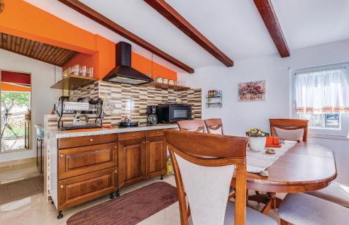 Amazing Home In Zlobin - Foto 3