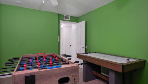 Family Retreat with Game Room and Fireplace - Photo 4
