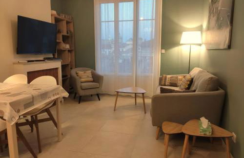 Superbe T3 climatisé - centre historique - vue port de plaisance - balcon - WIFI - 5e avec ascenseur - Foto 10