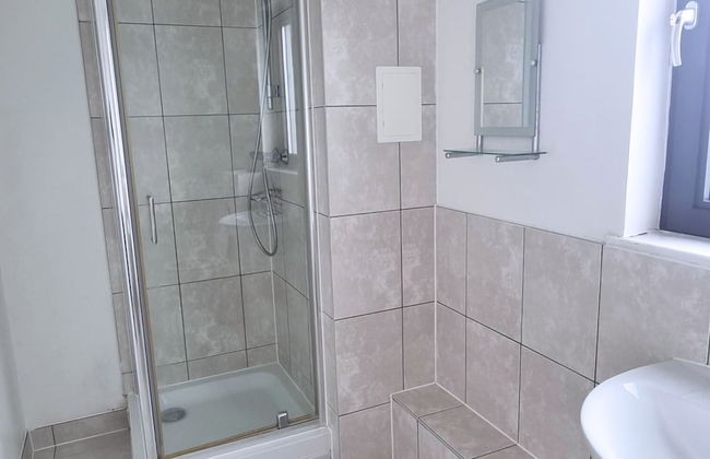 Double Bedroom in London - Foto 9