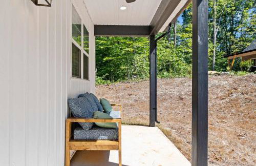 Secluded 3BR Cabin Lake Access & Resort Perks - Foto 28