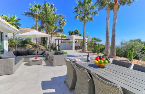 Amazing villa with panoramic views - Photo 17