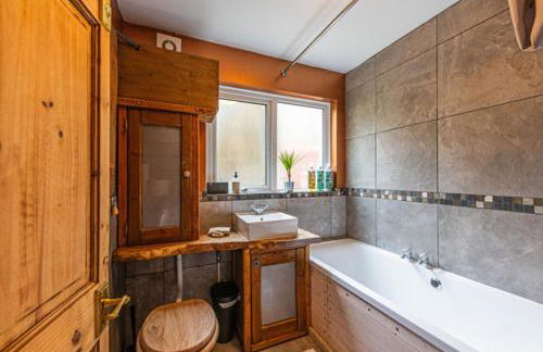 1 Bed Flat - Sleeps 2 - Pets - Balcony - Parking - Foto 28