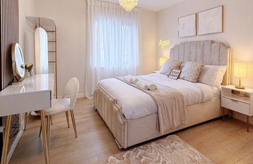 Luxury 2 bedroom Leeds City Apartment with Free parking & Jacuzzi bath - Foto 5