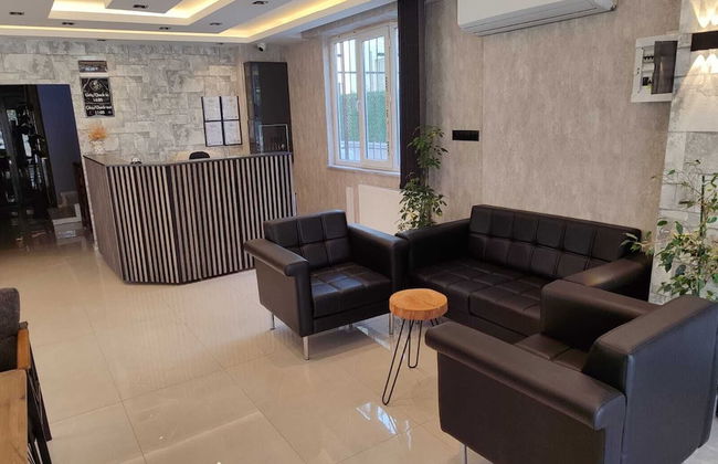 Cam Suites - Photo 4