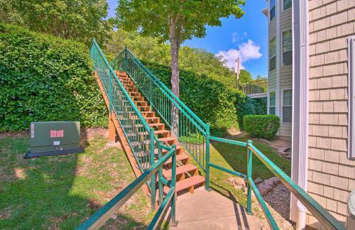 Bright Ozarks Condo with Balcony and Lake Views! - Foto 30