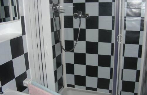 Kleines Appartment zentrale Lage - Foto 14