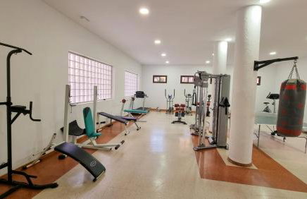 Campezo Suite Madrid Airport - Photo 28