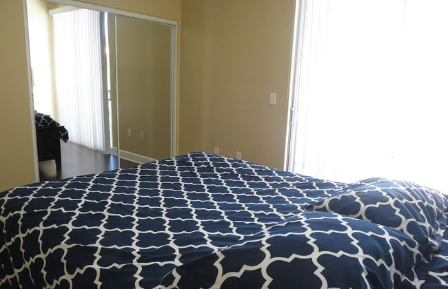 2 Bed 2 Bath in Studio City - Foto 16