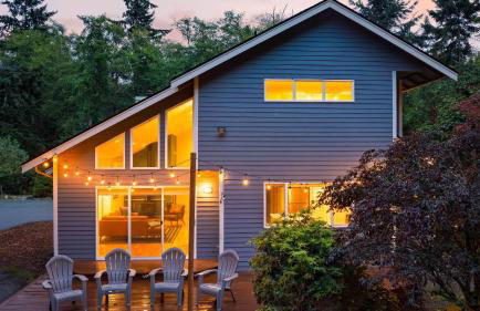 Forest Front Home w Fire Pit Mins to Beaches Wineries Trails Cedarview Retreat by AvantStay - Foto 2