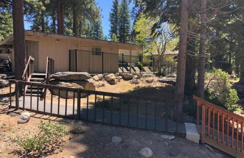 Fun & Air Conditioned Lake Tahoe 3 BR/2.5 BA Home - Foto 50