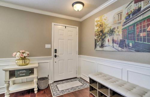 Luxe Home 30 Miles to Houston with Pool and Grill - Foto 6