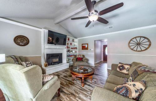 Private Pool, Entire House, In the Center of DFW - Foto 16