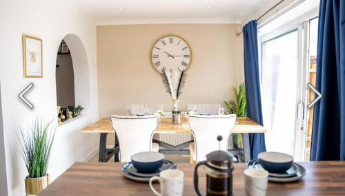 Flamingo Short Lets 4 Bed 4 Bath House Neath Hill - Foto 4