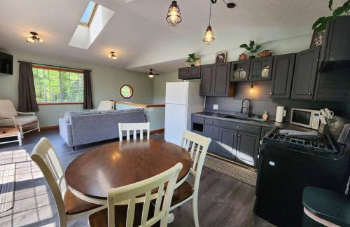 Riverfront~On ATV Trials~Near Mackinac Island - Foto 2