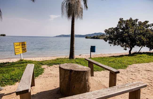 Room in Lodge - Find a Quiet Beach Resort at Rushel Kivu Resort! - Foto 24