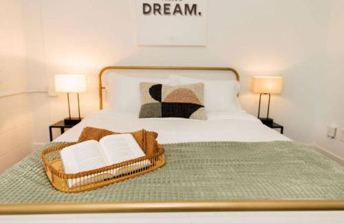 *NEW* - The Coretta: Downtown | Walkable | Rooftop - Foto 18