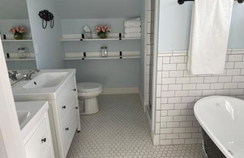 Fabulous Solar Powered Farmhouse - Foto 7