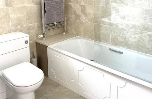 Sunny Corner, Padstow. Spacious 3 bedrooms, 2.5 bathrooms, parking, garden. - Foto 15