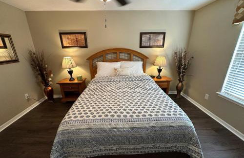 An Incredible Vacation Home with Saltwater Pool! - Foto 39