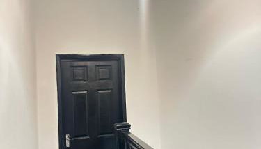 Aldershot Spacious 3-Bedroom House with Fast Wi-Fi & Free Parking - Foto 5